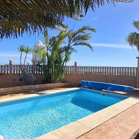 Wonderful Volcana Private Pool 別荘 カレタ・デ・フステ